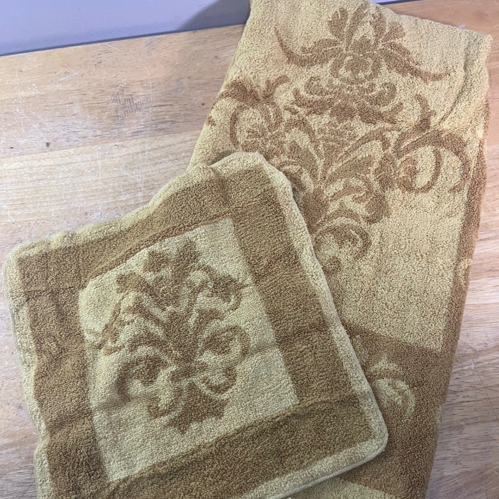 Vtg Fieldcrest Imperial Collection Gold Damask Bath Towel Washcloth Set USA